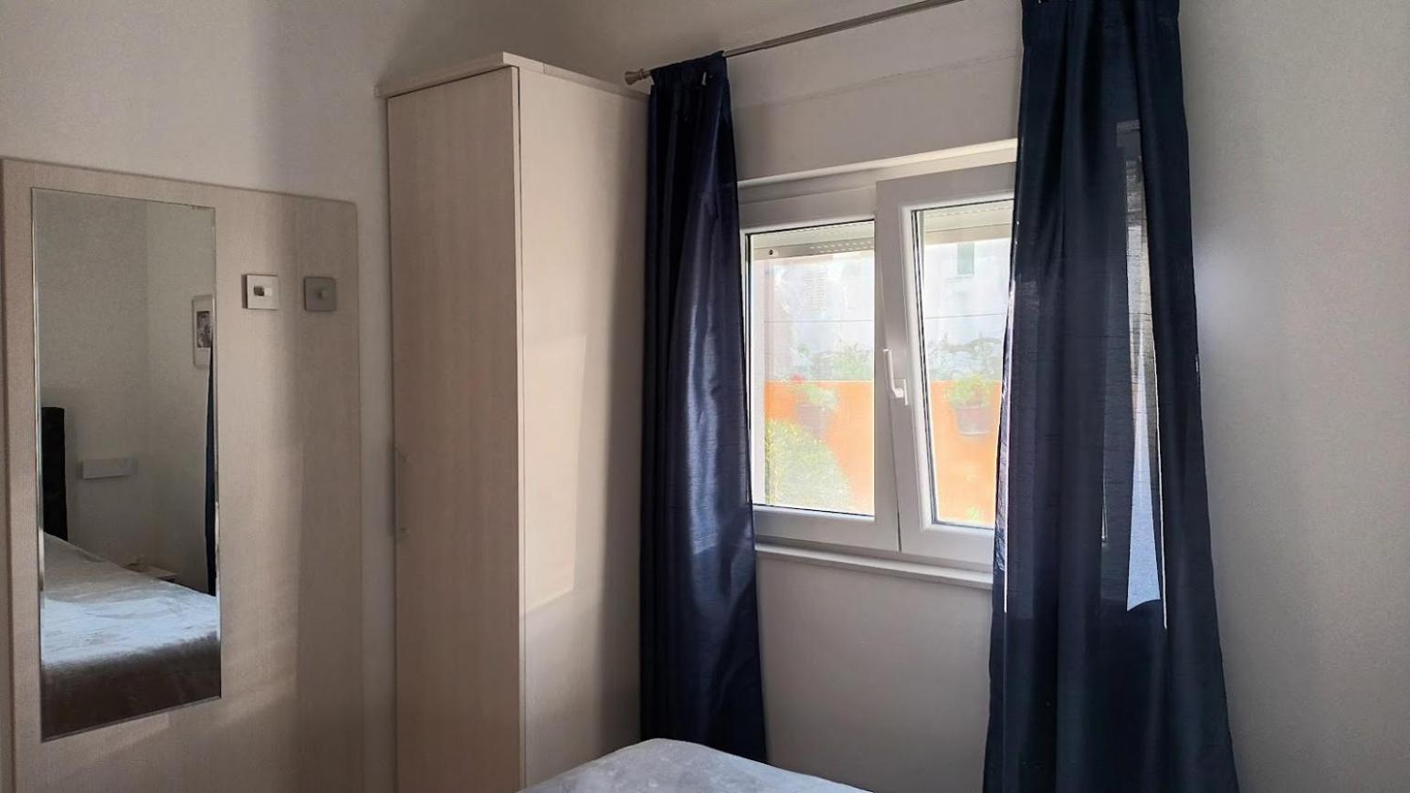 Apartman Sandra -Private Parking And Garden Zadar Exterior photo