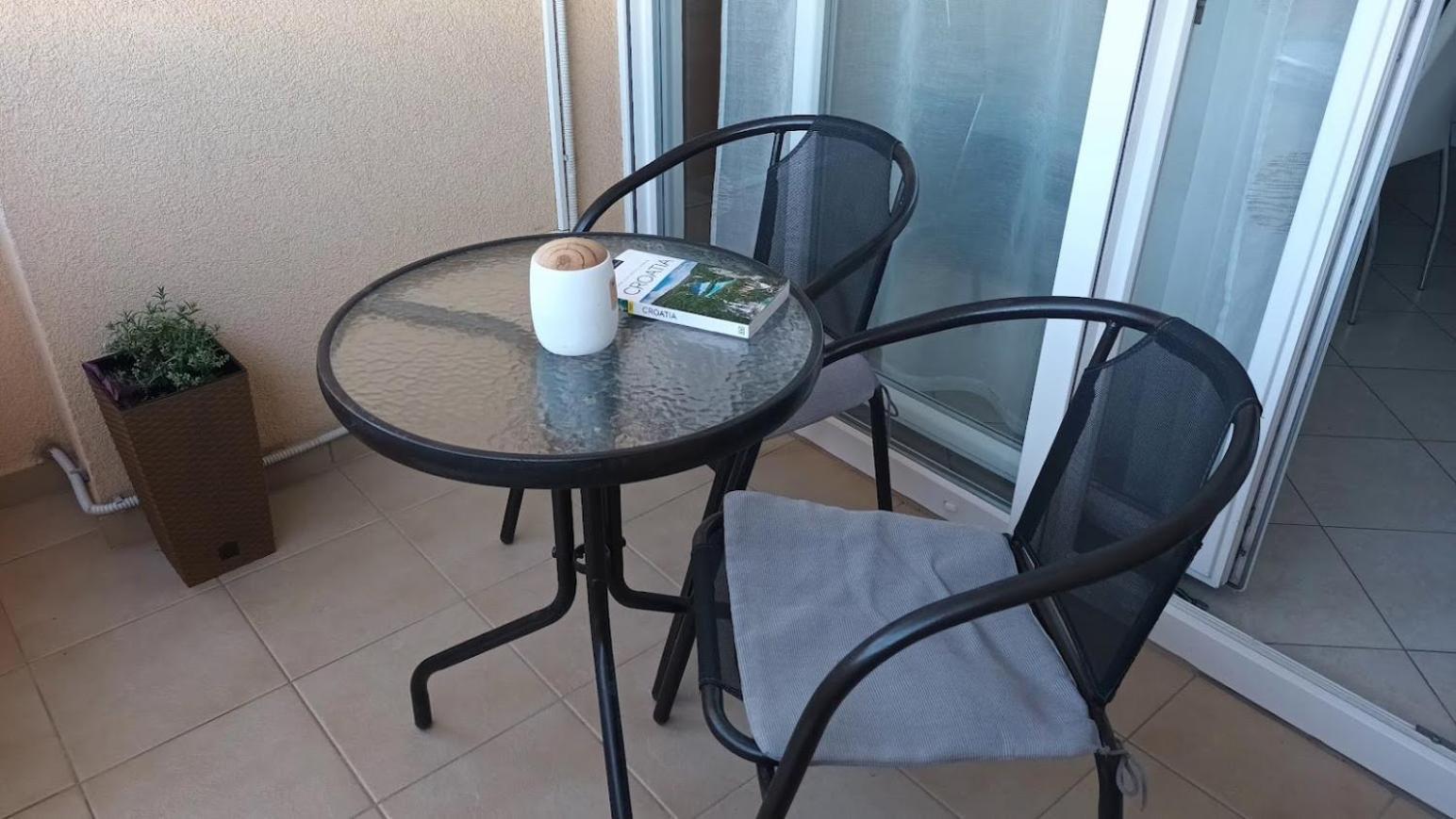 Apartman Sandra -Private Parking And Garden Zadar Exterior photo