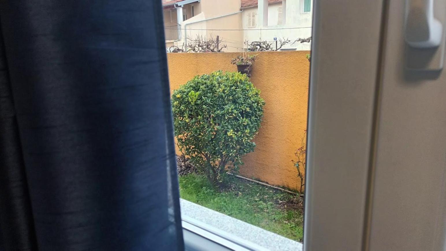 Apartman Sandra -Private Parking And Garden Zadar Exterior photo